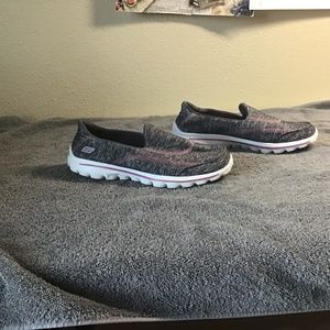Size 7 sketcher slip on shoes